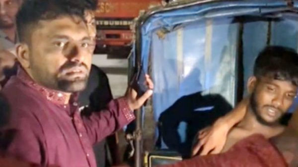 রাজশাহীতে ছাত্রদল নেতাকে পেটাল জামায়াত নেতা