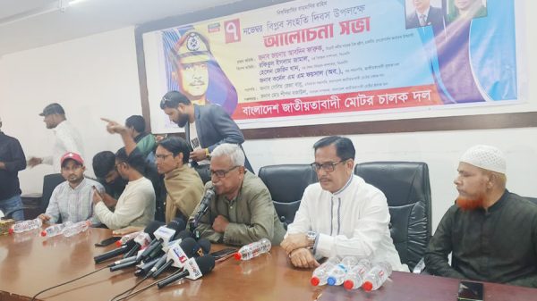 বেহেশতের টিকিট বিক্রি করে জনসমর্থন পাওয়া যায় না: জয়নুল আবদীন