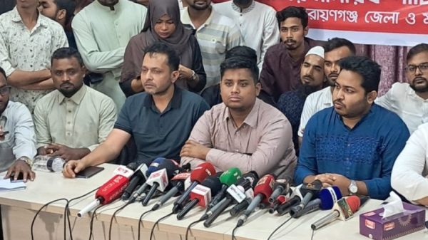 সংস্কারের পক্ষে ঐক্যের আহ্বান হাসনাতের