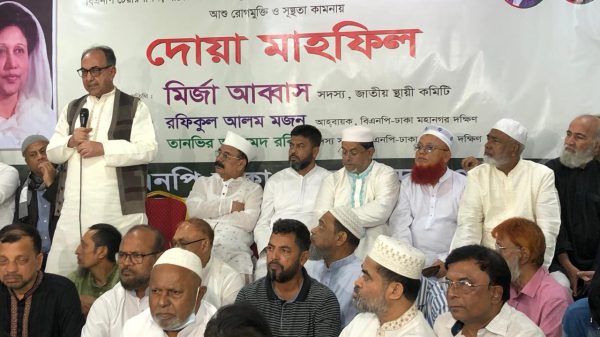 অসুস্থ মায়ের পাশে থাকতে না পারা কত যন্ত্রণা সে সন্তানই বুঝতে পারে : মির্জা আব্বাস