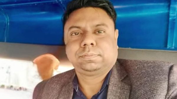লোহাগড়ায় বসত ঘর থেকে গলিত মরদেহ উদ্ধার