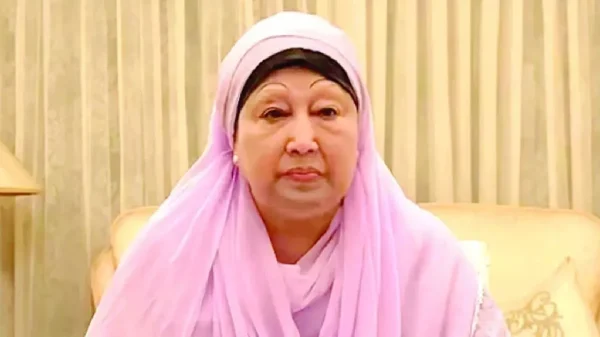 দুপুরে খালেদা জিয়ার সর্বশেষ অবস্থা জানাবেন ডা. এ জেড এম জাহিদ